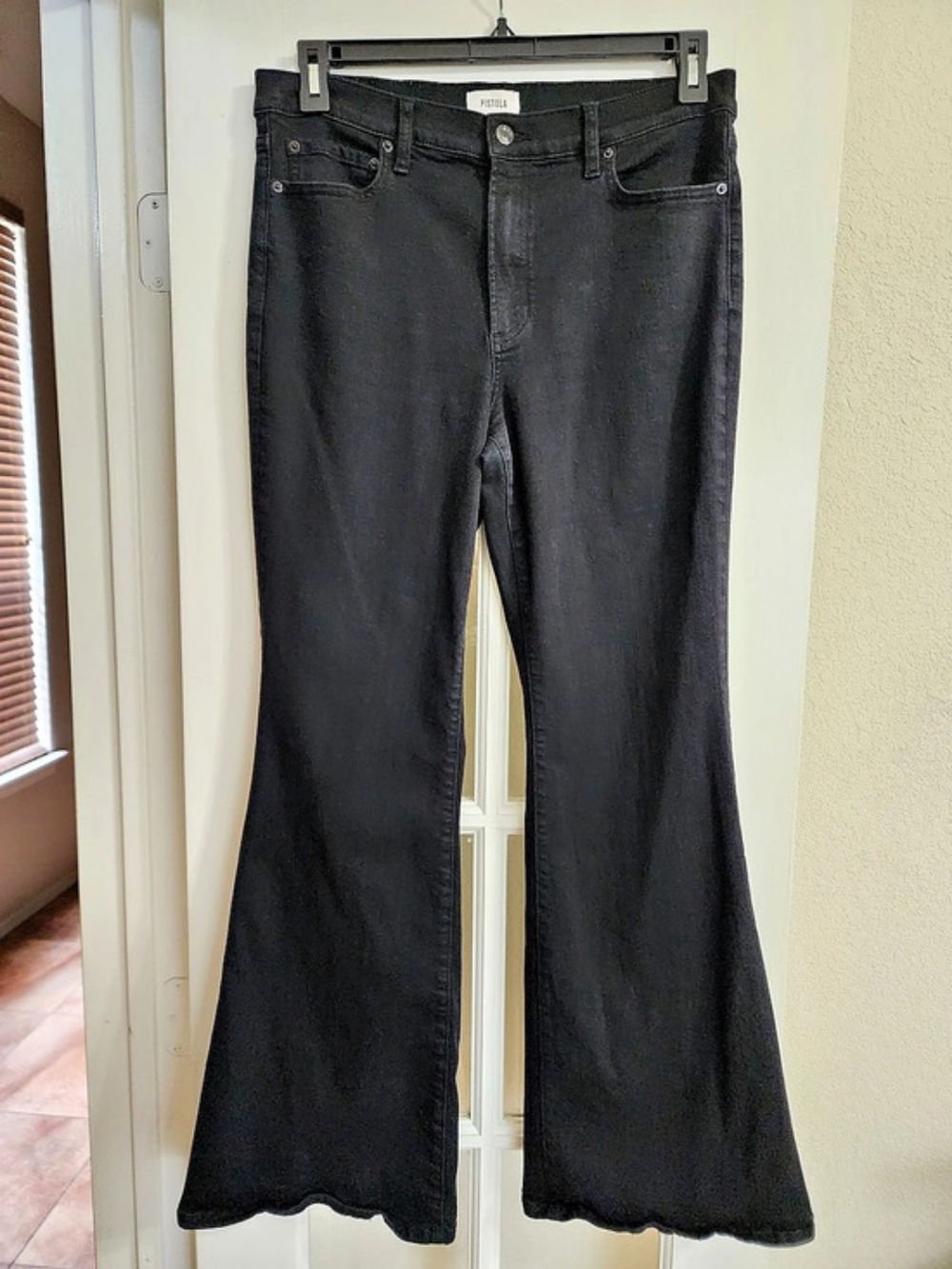 Pistola Kinsley Ultra Flare Jeans Size 31 Black Noir Stretch Denim